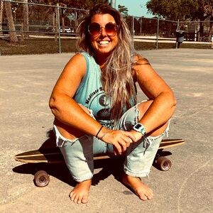 Meet your Posher, April